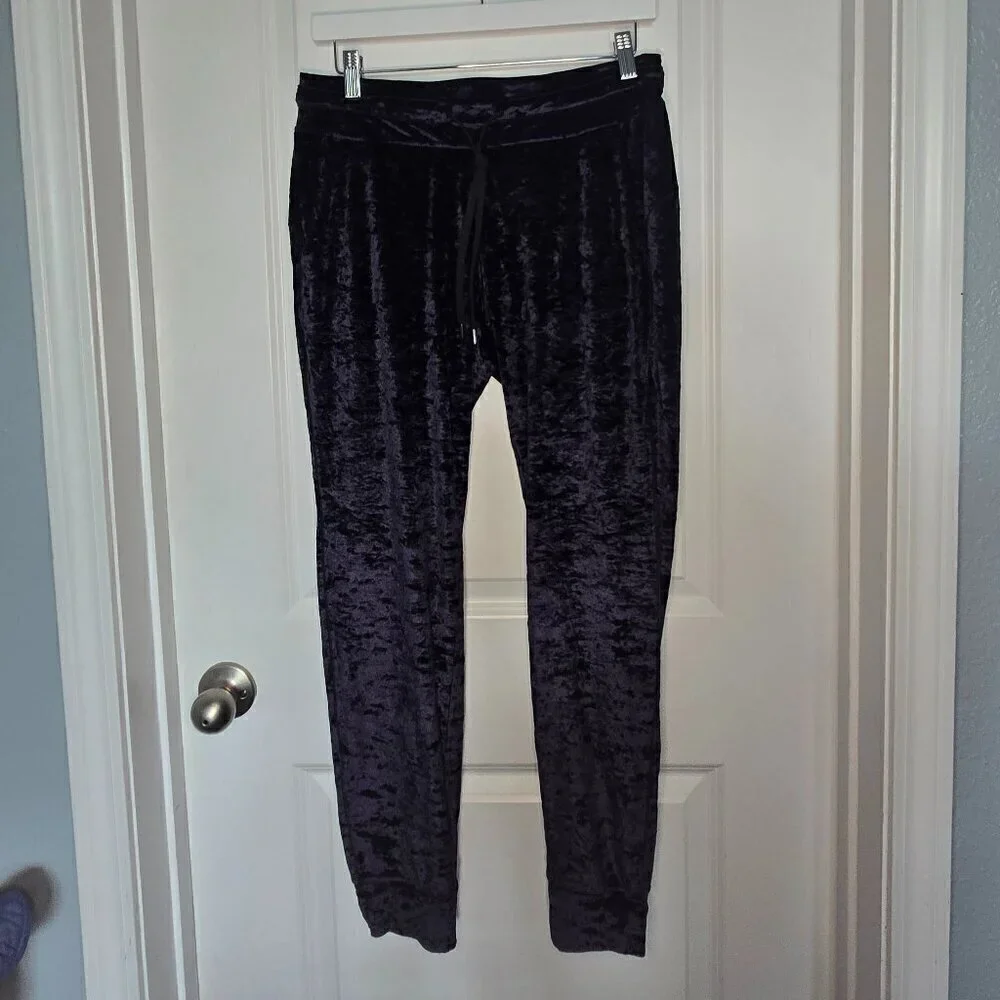 Lululemon Ready to Crush Jogger - 8 Black
